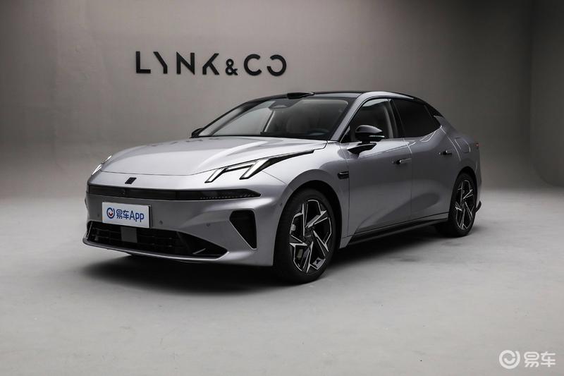 全新领克07 EM-P上市 限时价13.98万起