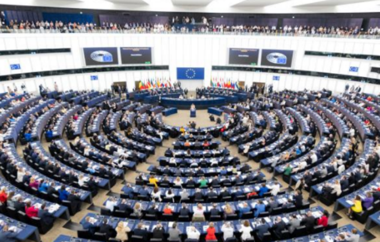 曝欧盟拟于12月官宣新规，推动小型电动车平价化