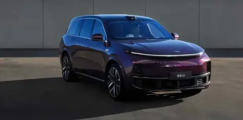 开油车的笑了，开电车的慌了？2026油电新政实锤，税费规则全变了