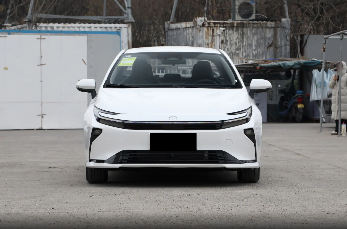 油价这么贵，还能开油车出门？26款这车实测，不充电也很省