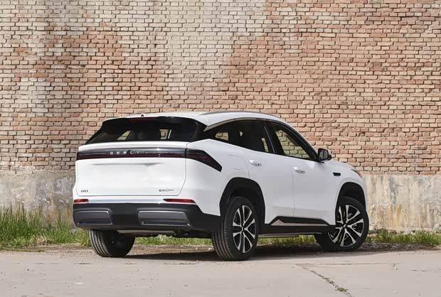 吉利银河M7预售在即 综合续航1730km