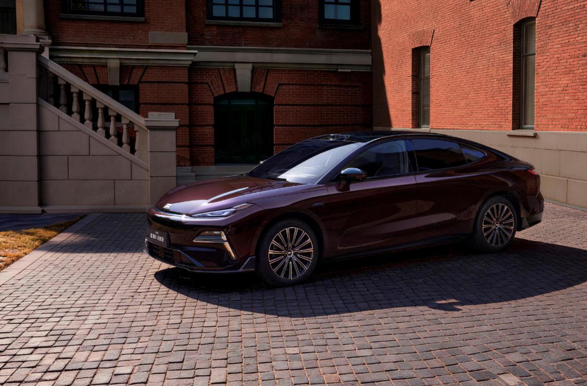 星耀8远航家和风云A9L，年轻人怎么选？